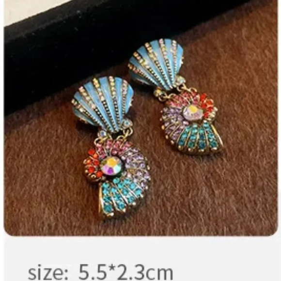 Vintage Seashell Blue Ocean Crystal Earrings - Picture 9 of 9